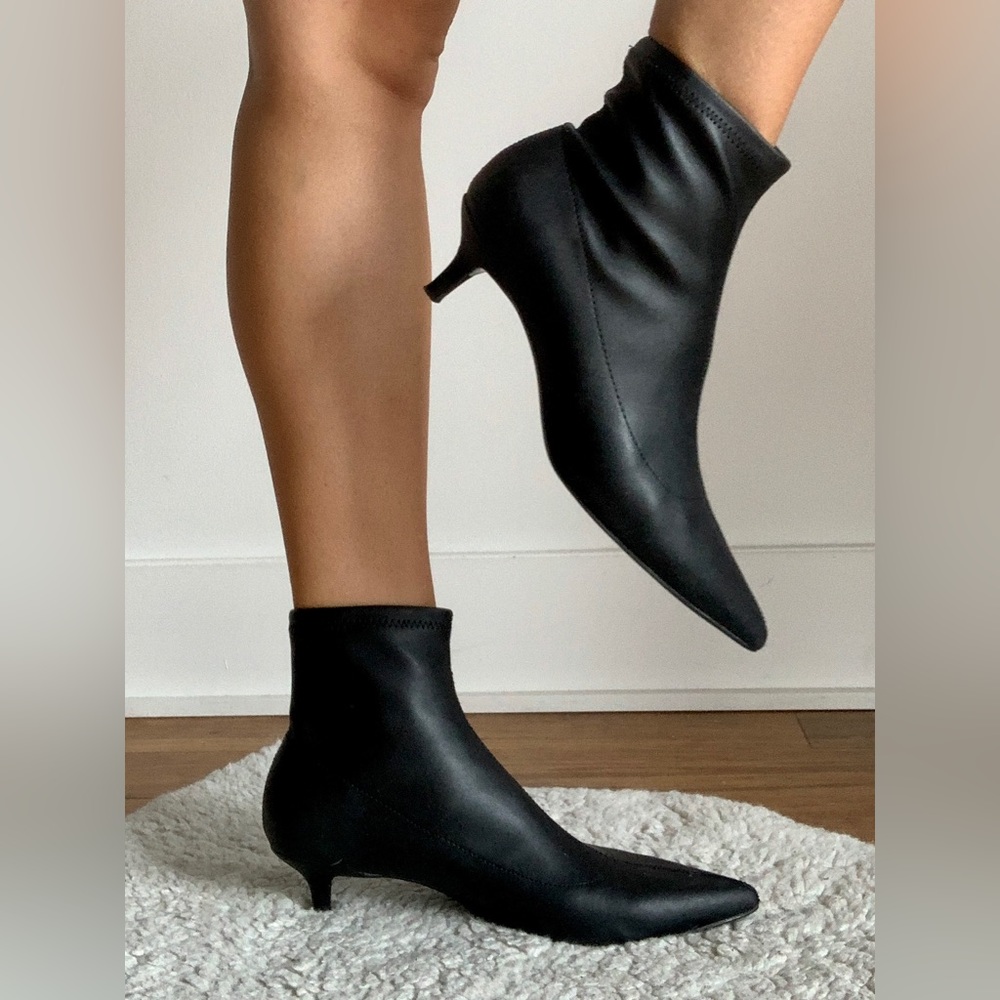 Classy low heel ZARA boots - 7 -